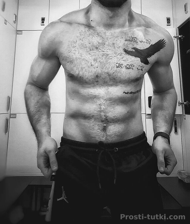 Мужчина Даниэль Район Кировский